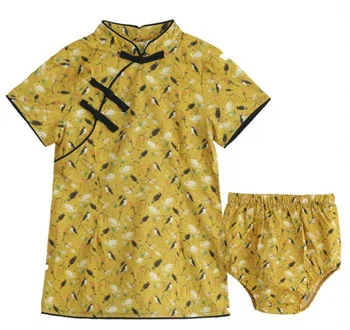 Комплект чонсам за малки момичета с пандой, която включва топ и панталон или рокля с флорални принтом, на едро от памук жълт цвят Qipao