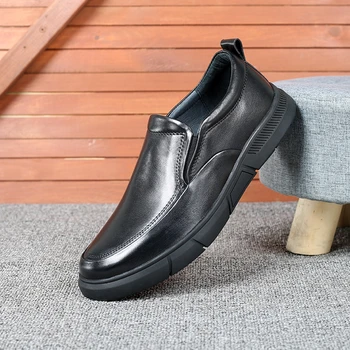 Реколта мъжки обувки от естествена кожа, абсолютно нови мъжки бизнес ежедневни лоферы, британска мода, дизайнерски обувки на равна подметка, черно 1066
