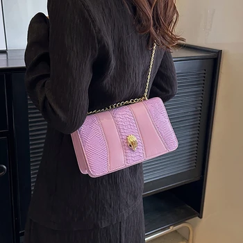 Моден тренд 2023 г., женствена чанта през рамо от лилава змийска кожа с веригата и джапанки, дамски квадратна чанта голям капацитет, женствена чанта