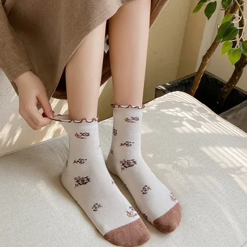 Високо качество на есенно-зимните дебели топли хавлиени дамски чорапи, сладки чорапи, памучни чорапи в японски стил, чорапи с волани, спортни чорапи