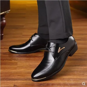 Италиански мъжки oxfords, дизайнерски мъжки черни обувки от лачена кожа, мъжки модел обувки с остри пръсти, класически дерби 2023, мъжки