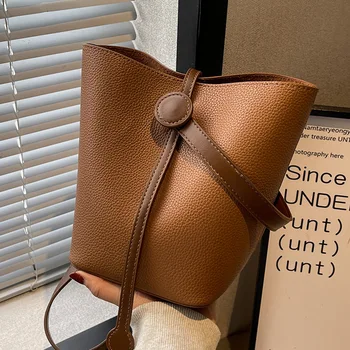 Висококачествена малка чанта есен и зима 2023, новата модерна дамска чанта през рамо, нишевая преносим чанта-кофа, кафява чанта