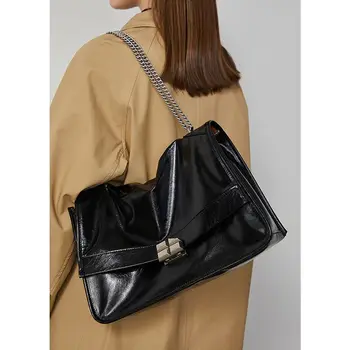 Чантата е с голям капацитет, дамска чанта за през рамото от мека кожа, дамски ретро чанта, луксозна черна чанта-месинджър