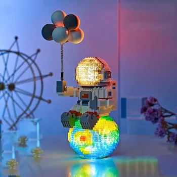 Космически мини-светлинен градивен елемент в колекцията с участието на астронавти, led диамантени мини-тухлена играчка, подарък за деца, играчки-пъзели за момичета и момчета